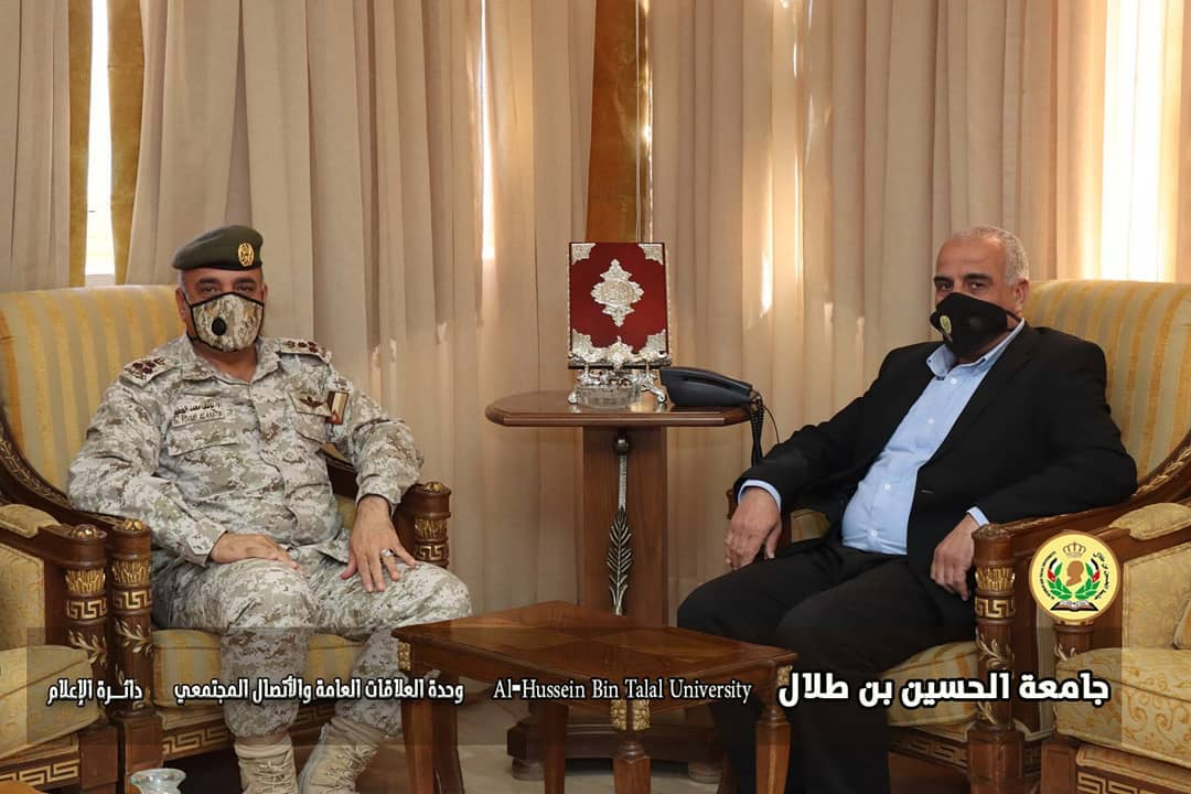 The President of the University receives the Commander of the Southern Military Region
